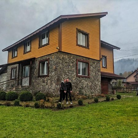 Privat - Kotej Zarinok Hotel Mîkulîciîn Exterior foto